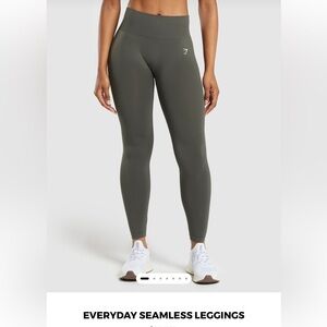 BRAND NEW Gymshark Olive Green Seamless Leggings, women’s size M